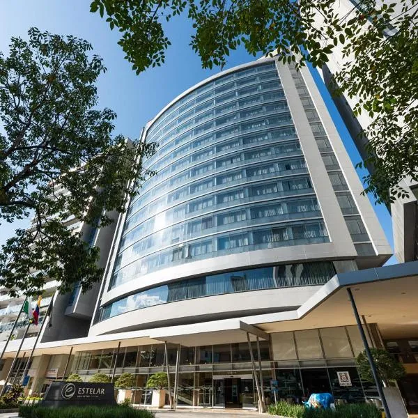 Hotel Estelar Milla De Oro, hotell i Medellín