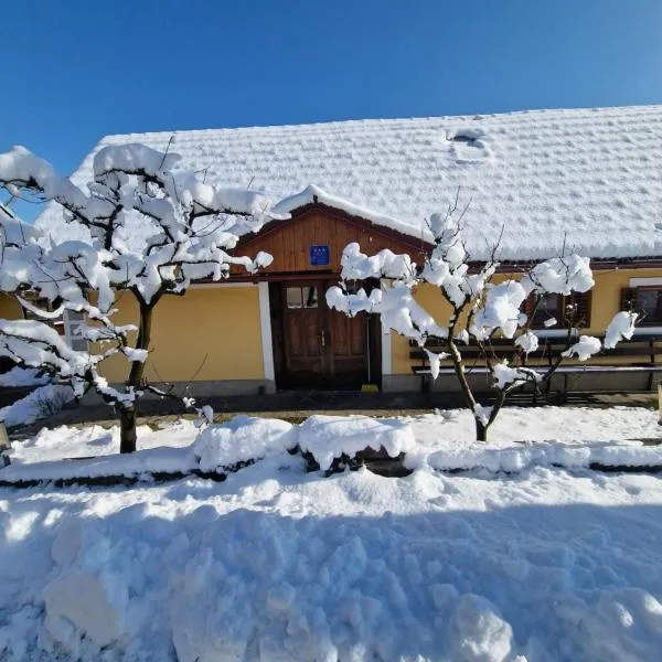 Kuća za odmor Vuketich hills, hotell i Ozalj