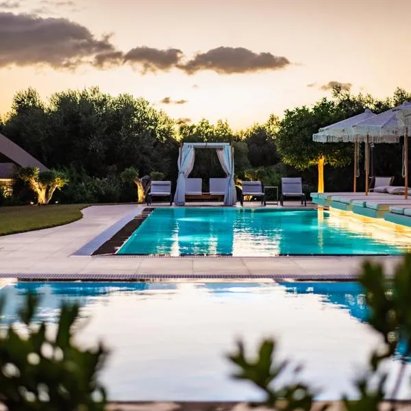 Nestor Luxury Villas, hotel a Romanu