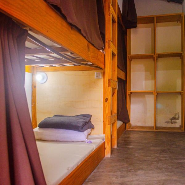 Kombi Hostel Camping - Foto 2