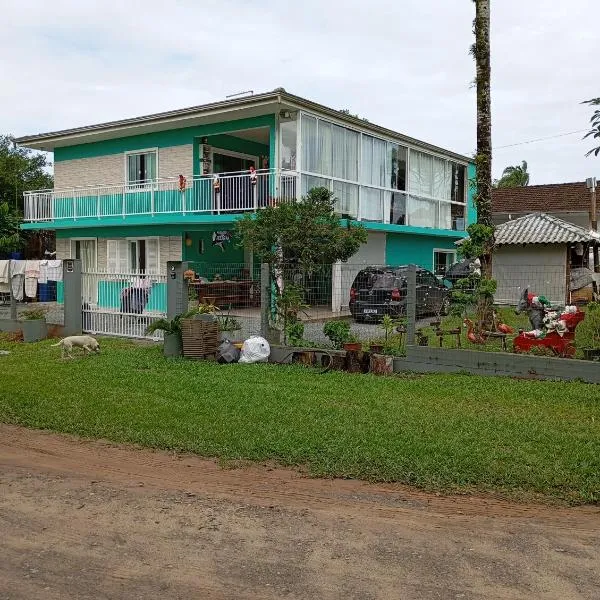 Paraíso dos Accácio, hotel in Balneario Barra do Sul