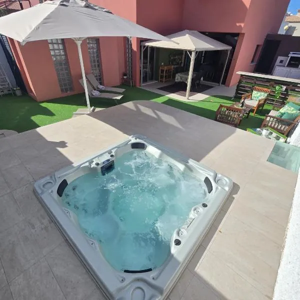 Oasis House, hotel in Maspalomas