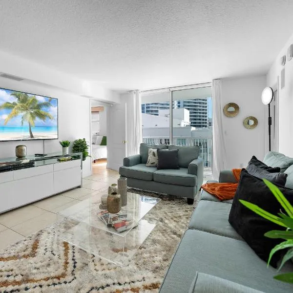 Stylish 2BR With Skyline Views, Free Parking, Sleeps 8, hotel en Miami