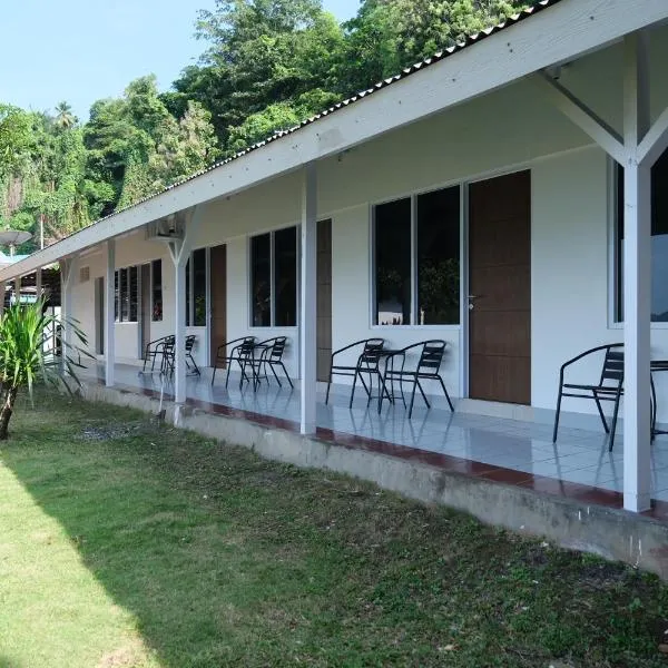 Kaya Kirana Lembeh, hotel v destinaci Airtembago