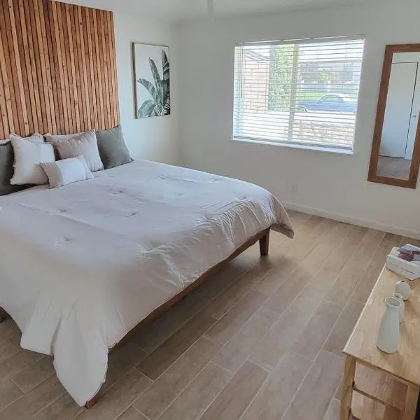 Spacious Family Friendly House 10 min to Zaragoza، فندق في الباسو