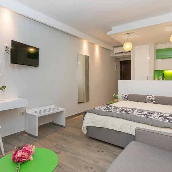 Mary's Luxury, hotel v destinaci Chrysi Ammoudia