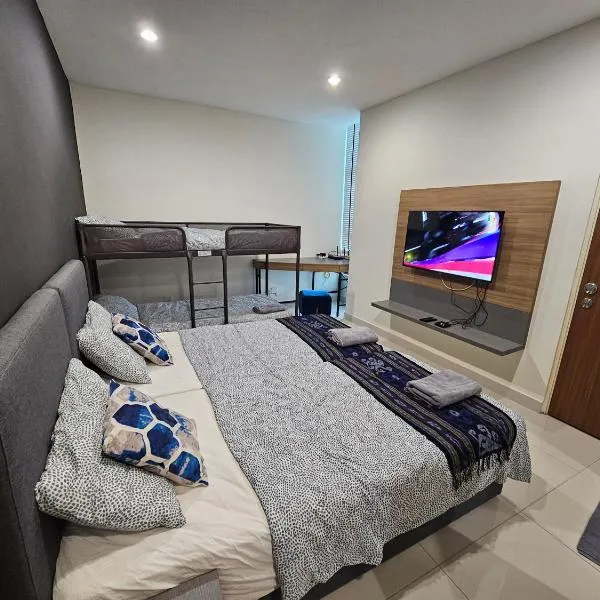 Lovely 4paxs Kozi Square comfort Studio Home 2A, hotel in Kuching