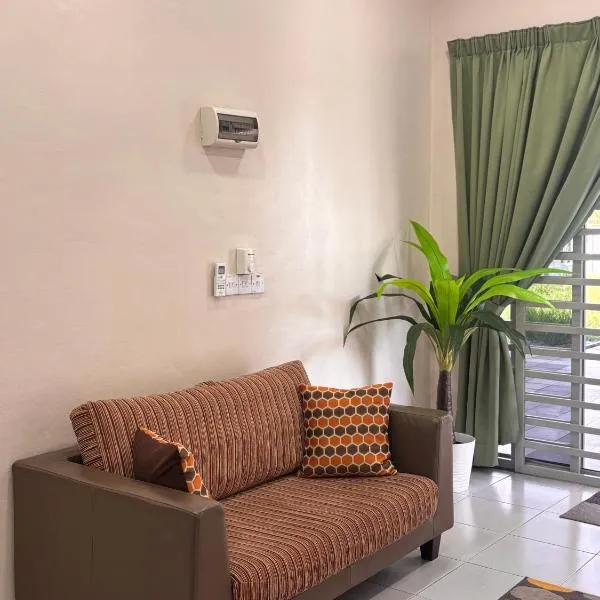 Lodging Mak Endon, hotel v destinaci Seri Manjung