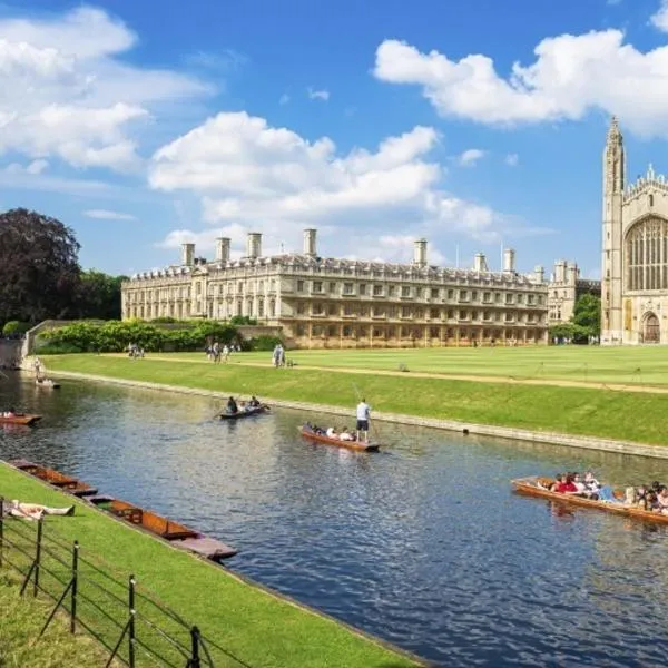 Great Central self-contained flat, hotel in Cambridge