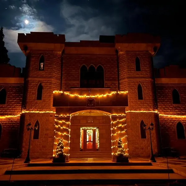 The Castle - Your unique way of retreat, hôtel à Borovets