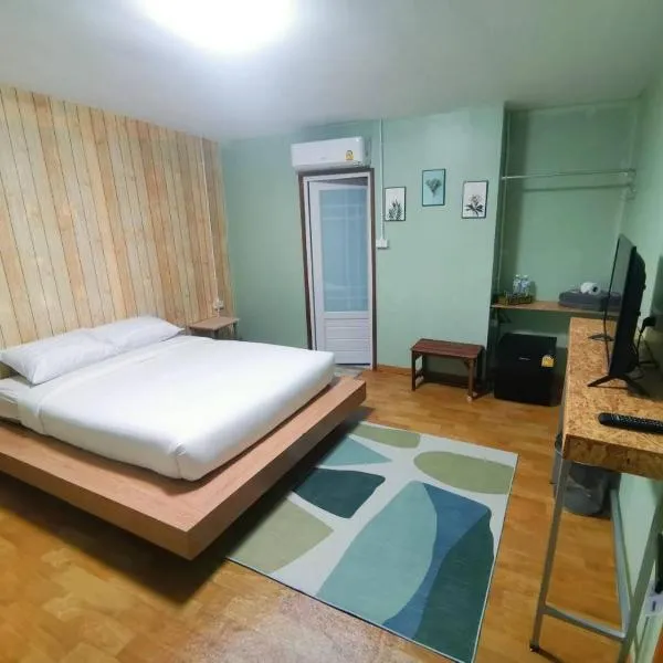 นอนเบาเบารีสอร์ท، فندق في San Pa Tong