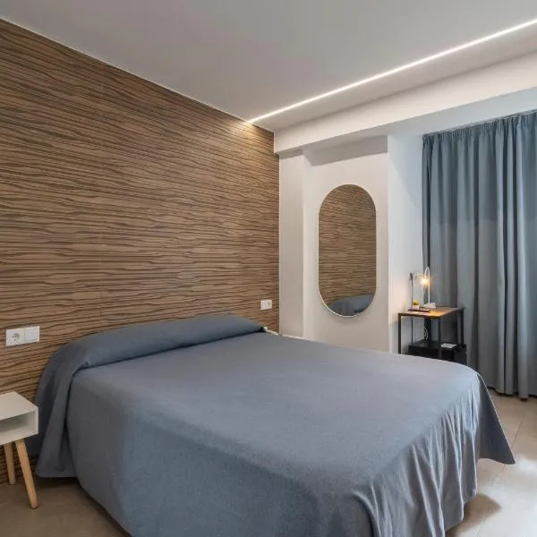 Hostal Pensimar, hotel v destinácii El Altet