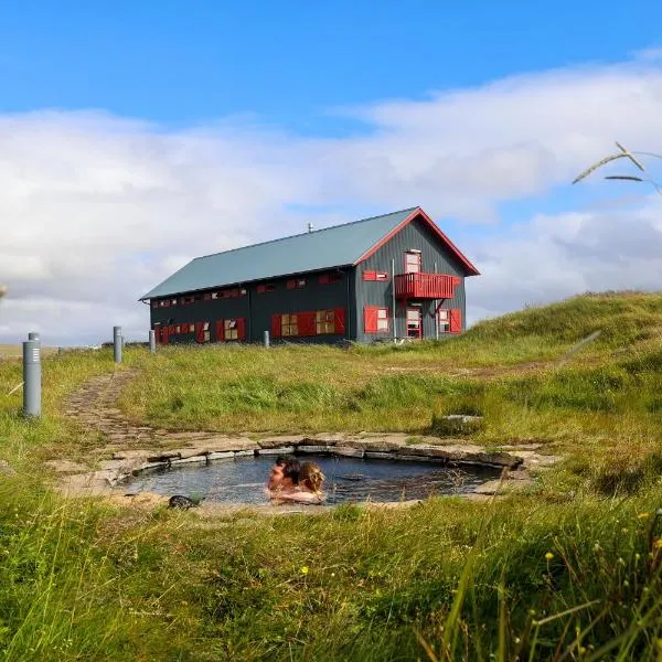 Laugarfell Accommodation & Hot Springs、Laugarfellのホテル