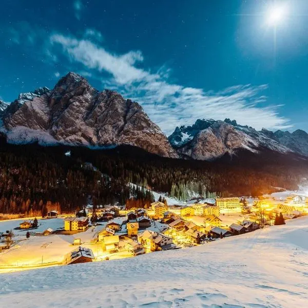 Bilocale sulle Piste a Sappada nelle Dolomiti, hotel v destinaci Sappada