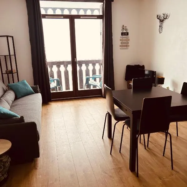 Appartement Saint Lary - pla d'adet - aux pieds des pistes, hotel v destinaci Saint-Lary-Soulan