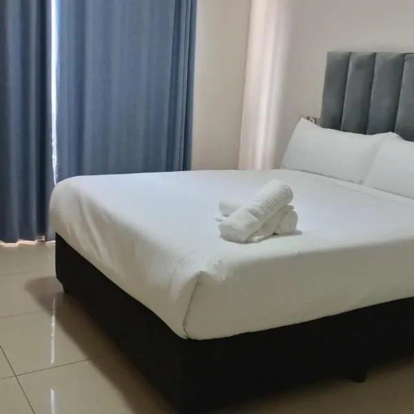BAYSIDE Hotel & Self-catering ISIPINGO, hotel in Isipingo