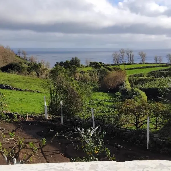 Caverna di panda, hotel v destinaci Lajes das Flores