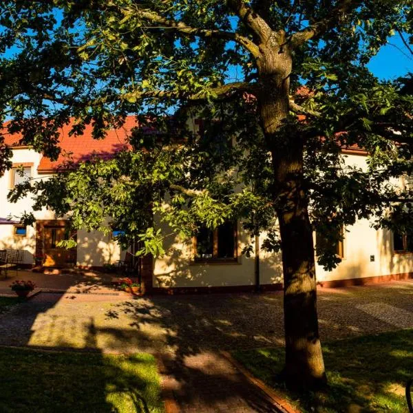 Gościniec Koćmierzów, hotel u gradu Tarnobžeg