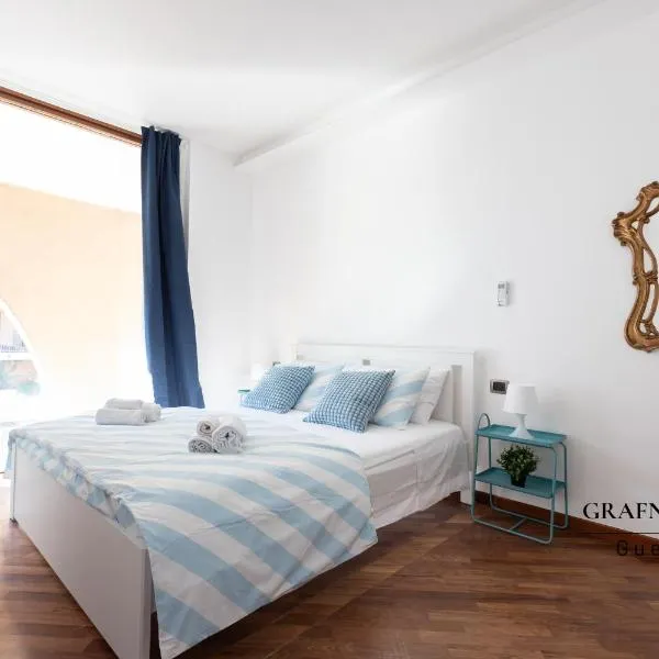Grafnì Qui Coule Guest House - Fiumicino Aeroporto Terminal, Nuova Fiera di Roma, private bathroom, hotel in Fiumicino Airport