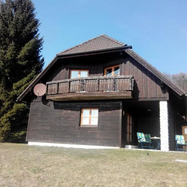 Ferienhaus Höfler, hotel v destinaci Schwarzenberg am Bohmerwald