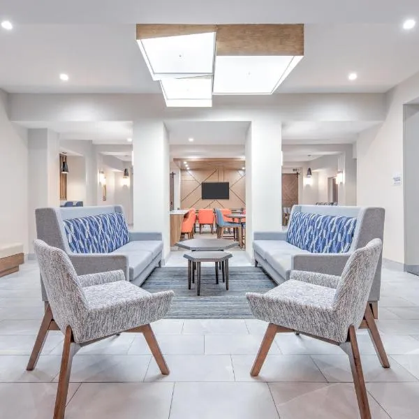 Holiday Inn Express Hotel & Suites Dallas West by IHG, hotel v destinaci Dallas