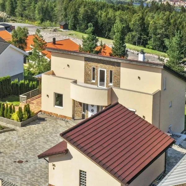 Nydelig villa, med vanvittig utsikt!, hotel v destinaci Drammen
