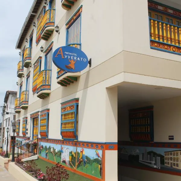 Apartahotel Avverato, hotel v destinaci Guatapé