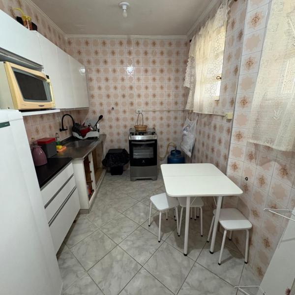 Apto térreo Frente mar c garagem e dois banheiros - Foto 4