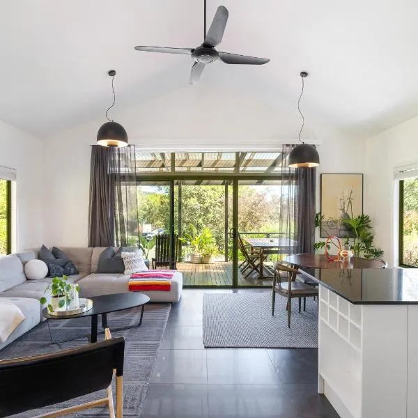 Mike's - A Luxurious Cabin Surrounded By Nature – hotel w mieście Kangaroo Valley