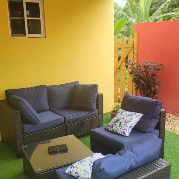 Tropical Paradise villa 1, Hotel in Ocho Rios