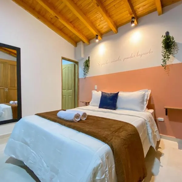 Serenity Room - a solo una cuadra del parque, hotel v destinaci Carmen de Viboral