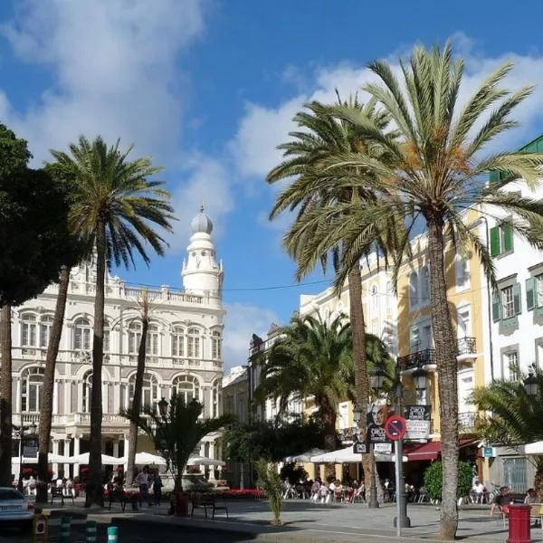 Hostel Las Palmas by Youroom, hotel in Las Palmas de Gran Canaria