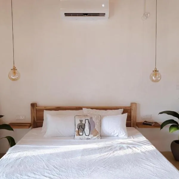 Studio Morell, hotel i Ahangama