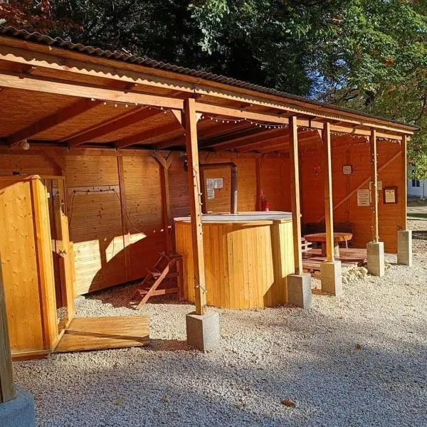 Déjá Vu Szállás & Rendezvény Zirc, khách sạn ở Zirc