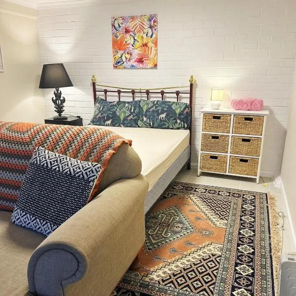 Guest suite-2 beds,private entry, bathroom & laundry, hotel a Wollongong