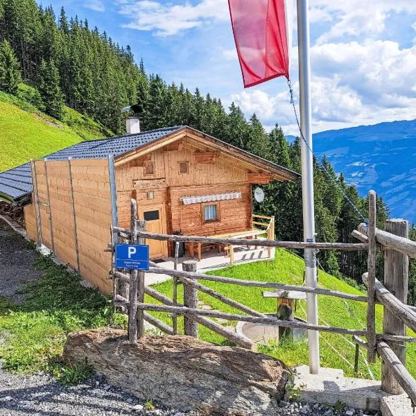Chalet Nasenalmhütte by Interhome, hotel Hippachban