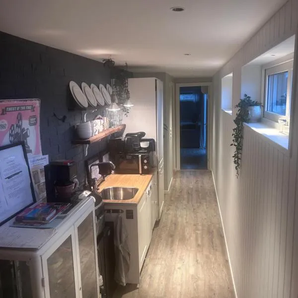 Stockholm home away from home extended studio, hotel in Stockholm