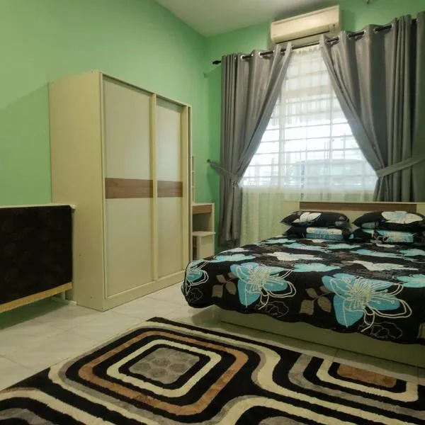 Homestay Cikgu CT, hotel in Muadzam Shah