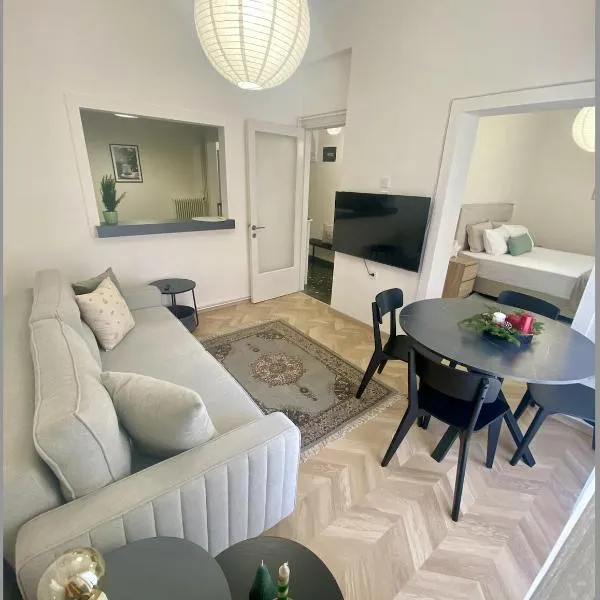 Toucan Suites, hotel in Edessa