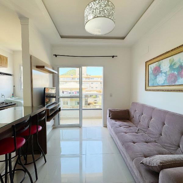 Apartamento no Santinho. 400m do mar - SBR303