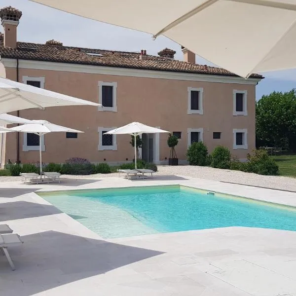 Villa Montefiore Country Resort, hotel v destinaci Borghetto