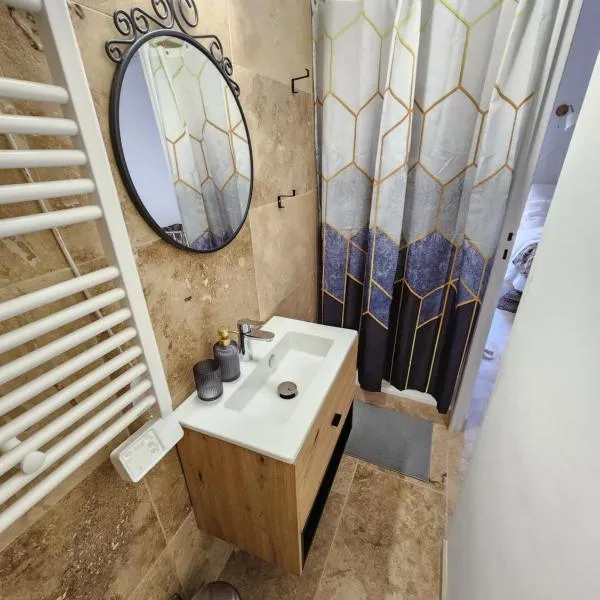 Le Studio des Fontêtes Climatisé, hotel v Aix-en-Provence
