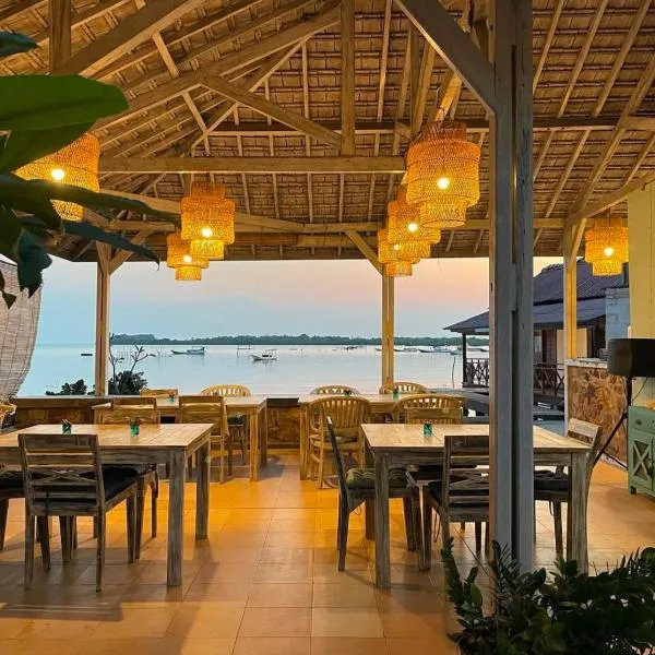 Blue Laguna Inn, hotel in Karimunjawa
