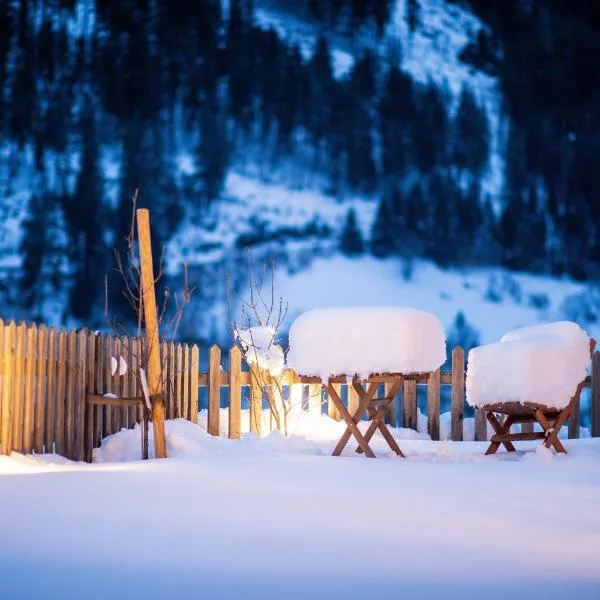 Ferienlodge Alpenkönigin - Apartments Stubaital, hotel v Neustift im Stubaital