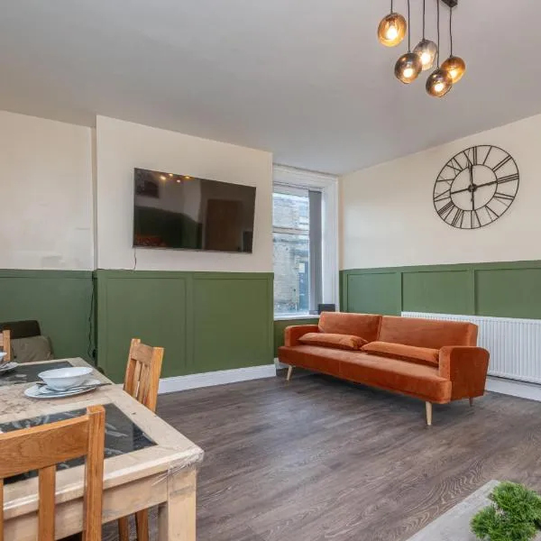 Luxe living, hotel v destinaci Huddersfield