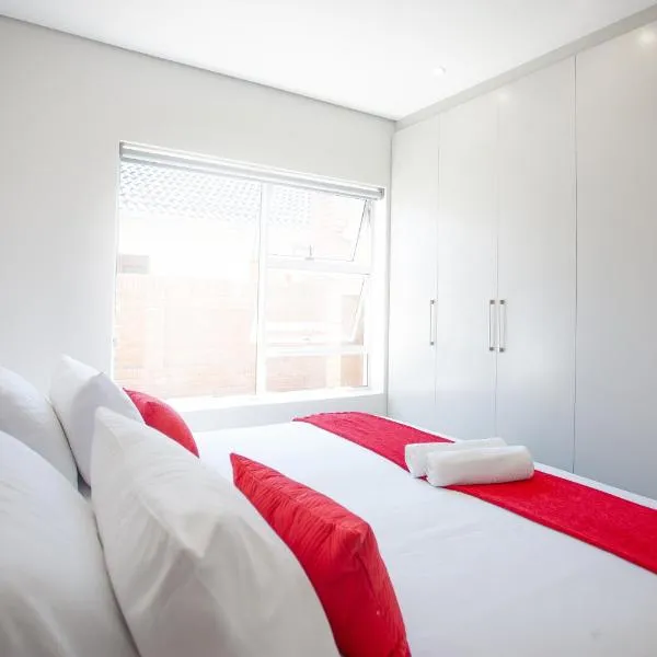 Townhouse 50 - 1 On York, hotel in George