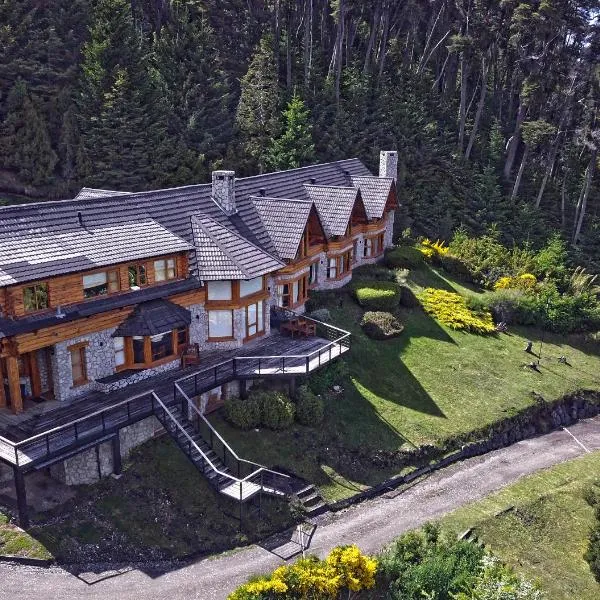El Bosque by DOT Tradition, hotel v destinaci Villa La Angostura