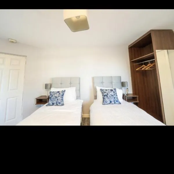 Ballintemple inn, hotel v destinaci Newcastle West