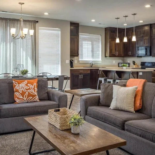 모아브에 위치한 호텔 Downtown Moab Basecamp Pool & Hot Tub - Entrada