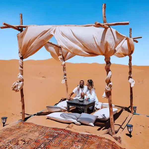 Glamorous Luxury Camp, hotel v destinaci Merzouga